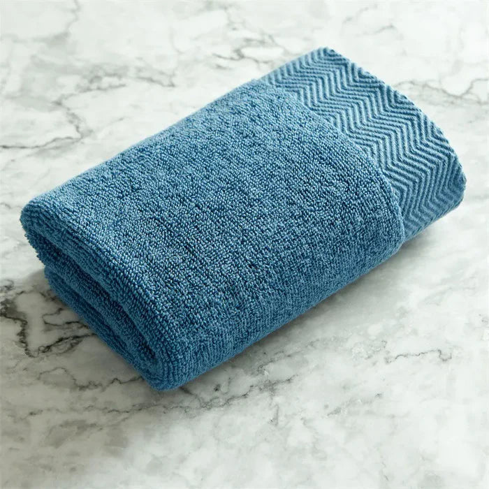 Kit Completo Raffah - 2 toalhas de Banho, 1 de Rosto e 1 de Piso Residêncial Branca